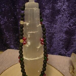 Elegant Multicolor Beaded Necklace